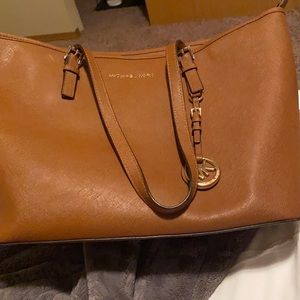 Tan leather purse